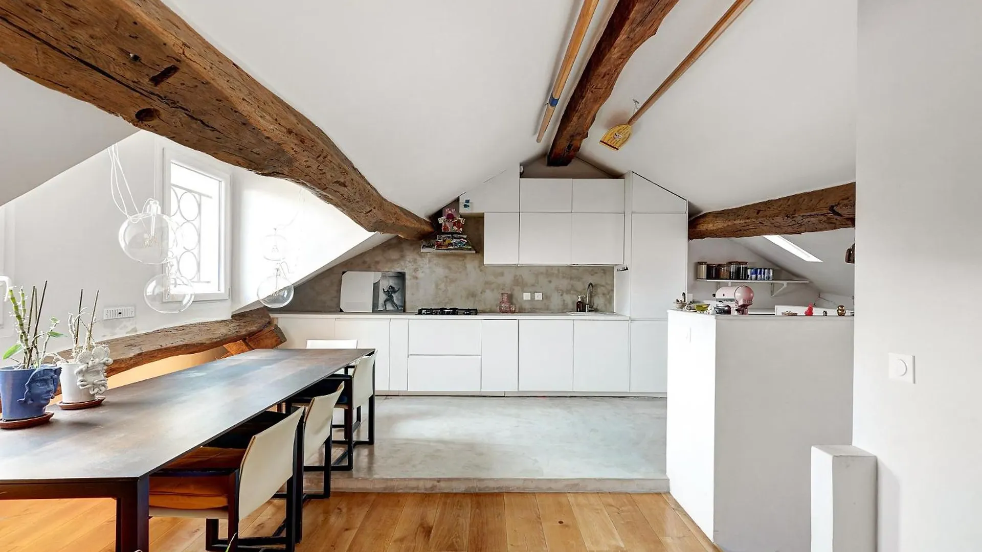 Апартаменты Pretty Parisian Penthouse Франция